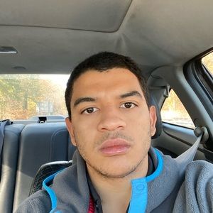 Meet your Posher, Devin